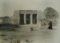 Arce, tempio e beduino